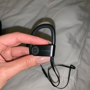 PowerBeats 3